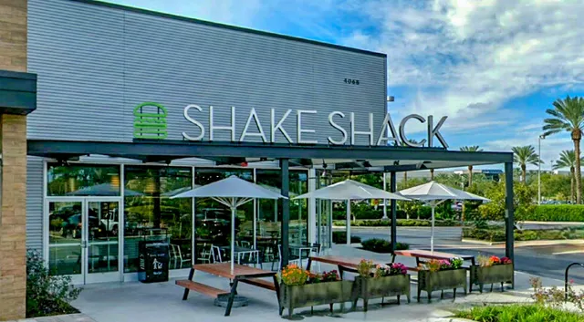 Shake Shack Mall at Millenia