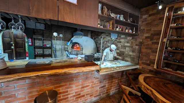 El Horno Secreto Pizza