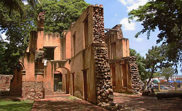 Ruinas de la Casa Fuerte - Monumento Histórico Nacional