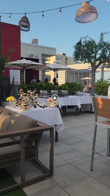 Sunset Club | Rooftop Restaurant & Lounge