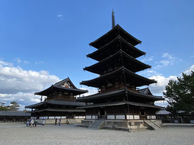 Gojunoto (Five Story Pagoda)