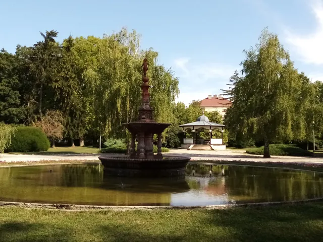 Berzsenyi park, playground