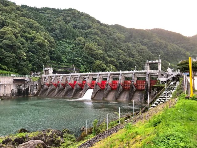 Shogawa-Goguchi Dam