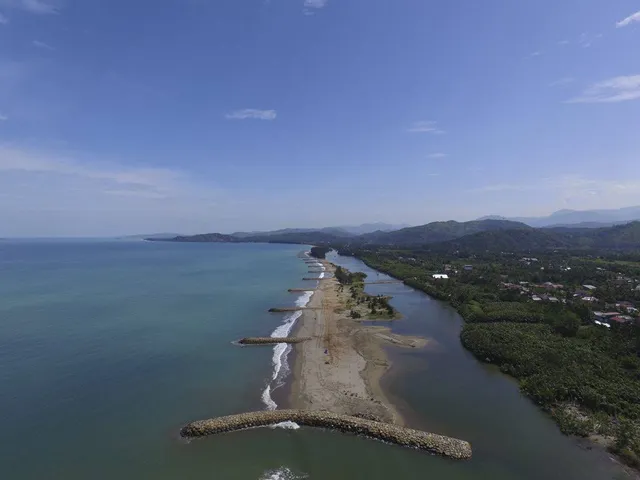 Pantai Salido
