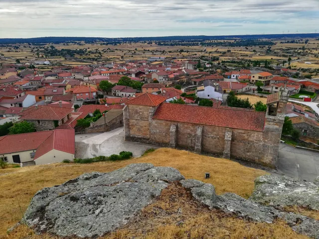 Castillo de Peñausende (restos)