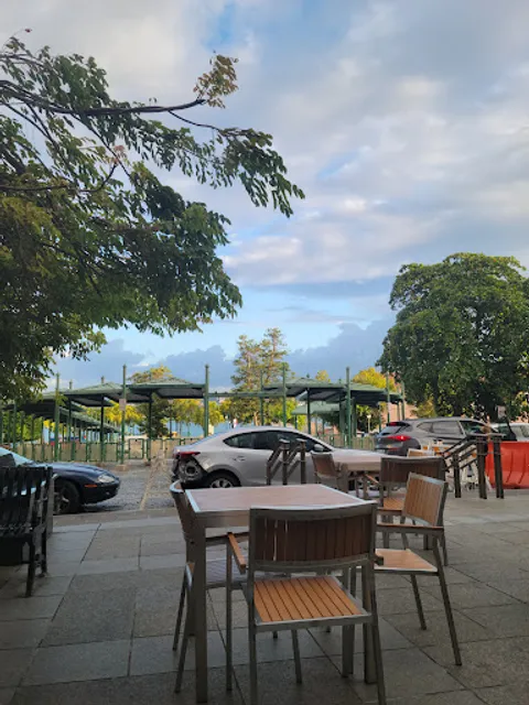 Carli‘s Fine Bistro and Piano