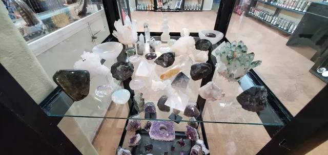 Natural Mystic Hierberia y Botanica