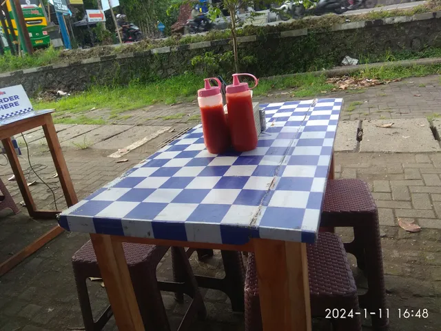 705 steak house bantul