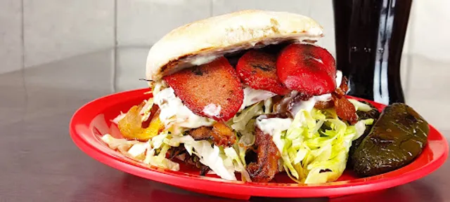 Tortas y Hamburguesas "Leo"