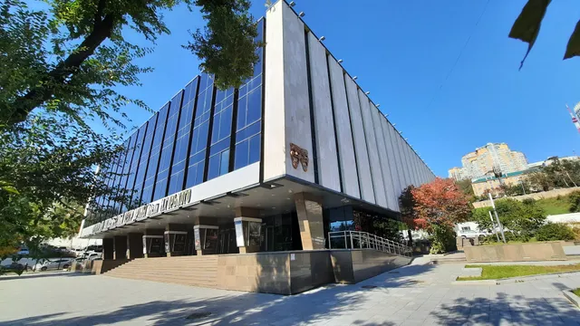 Primorskiy Akademicheskiy Krayevoy Dramaticheskiy Teatr Imeni M. Gor'kogo