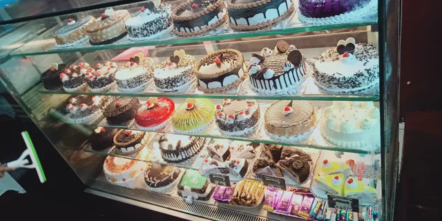 Popular Cake And More