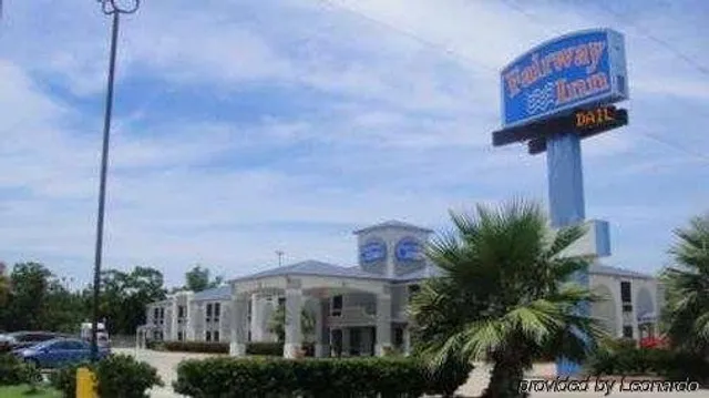 Capital O Fairway Inn - Baytown La Porte TX