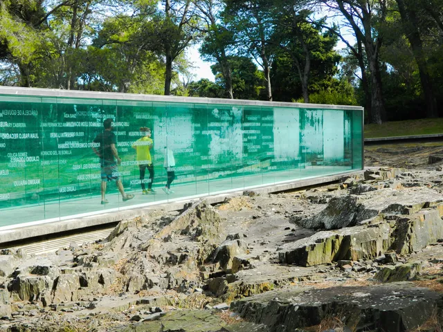 Carlos Vaz Ferreira Park