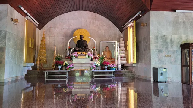 Phiphitthaphan Phra Ajahn Wan Uttamo