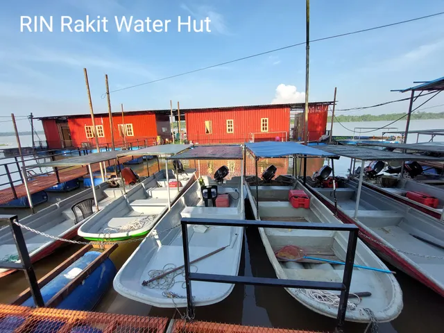 RIN Rakit Water Hut