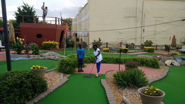 Pirates Paradise Mini Golf