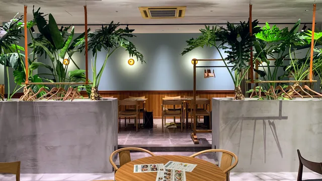 CAFFE OTTO MOMOCHI-hama（カフェオットー モモチハマ）