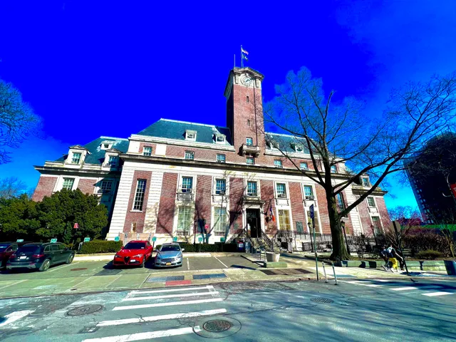 Staten Island Borough Hall
