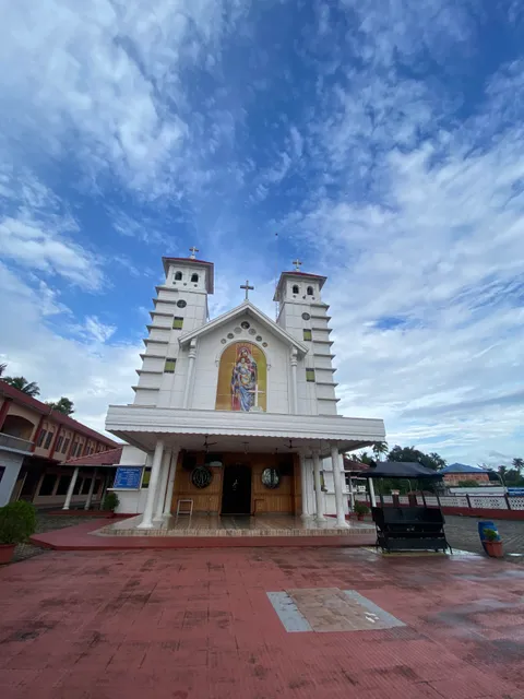 Martha Mariyam Orthodox Cathedral (Kothamangalam Valiyapally)