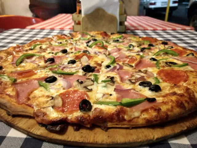 Tito's Pizzeria