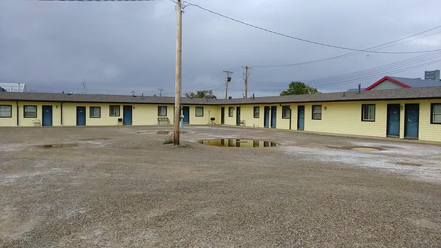 Roy's Motel & Campground