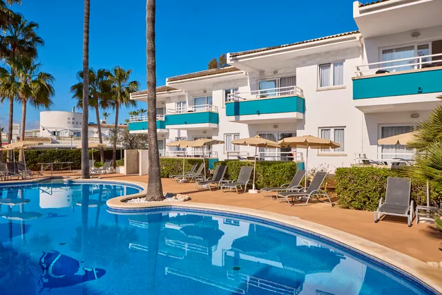 Universal Aparthotel Elisa