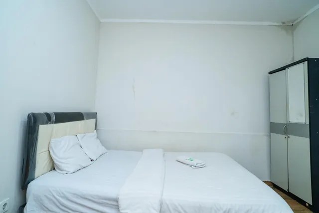 77 Guest House Serpong RedPartner