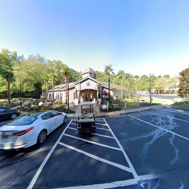 Retreat at 138 Apartments