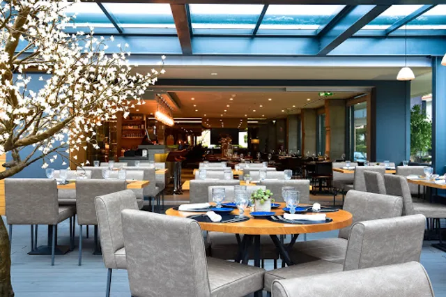 FUEL Restaurant & Bar