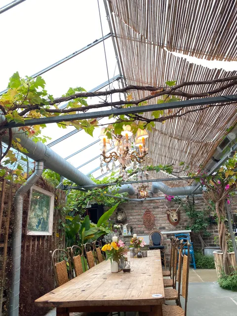 Stydd Restaurant in The Glasshouse