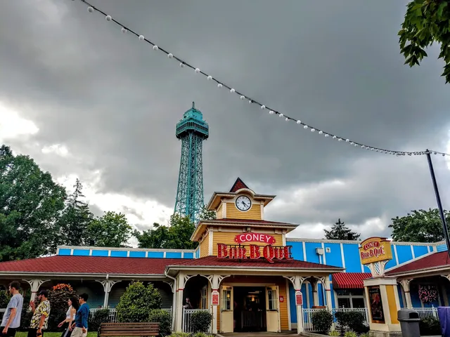 Coney Mall at Kings Island