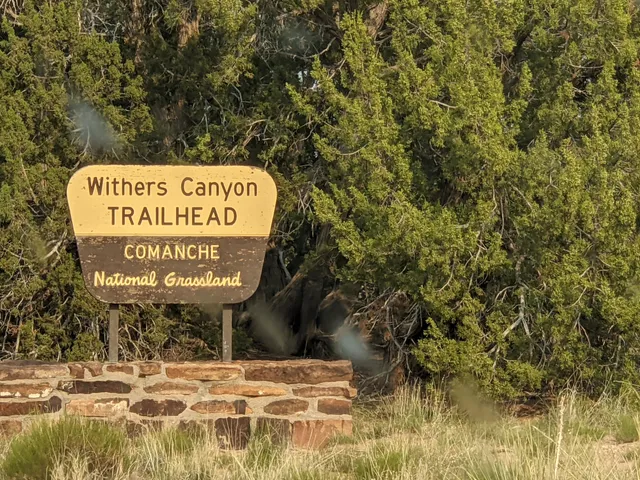 Withers Canyon/Dinosaur Footprints Trailhead