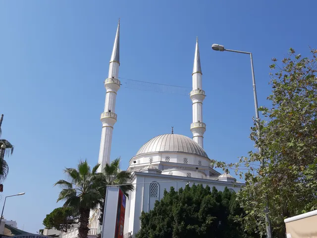 Turgutreis Merkez Cami