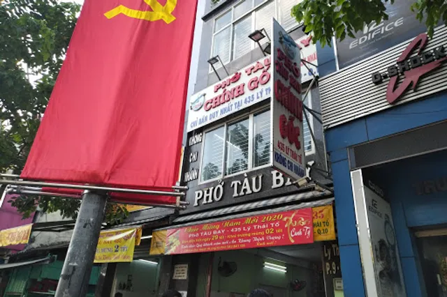 Pho Tau Bay