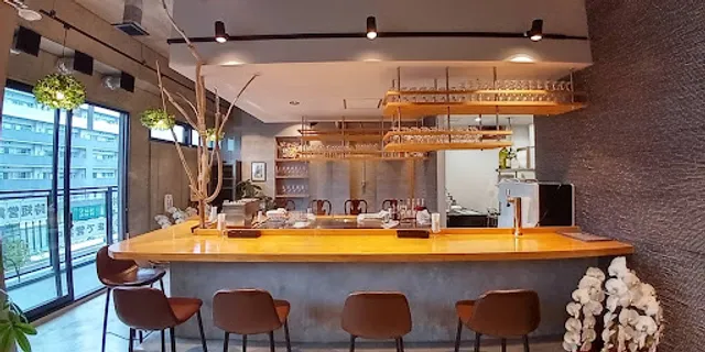 ワイン＆クラフトビール ASTORE