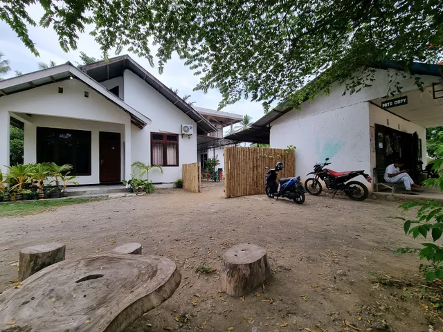 Penginapan Tiga Empat Tujuh