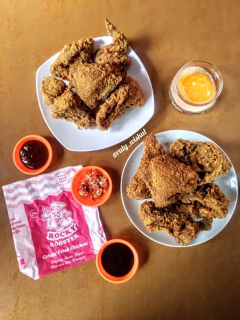 Rocky Rooster Binus