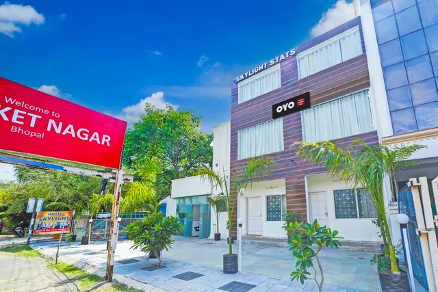 OYO Hotel Skylight Stays