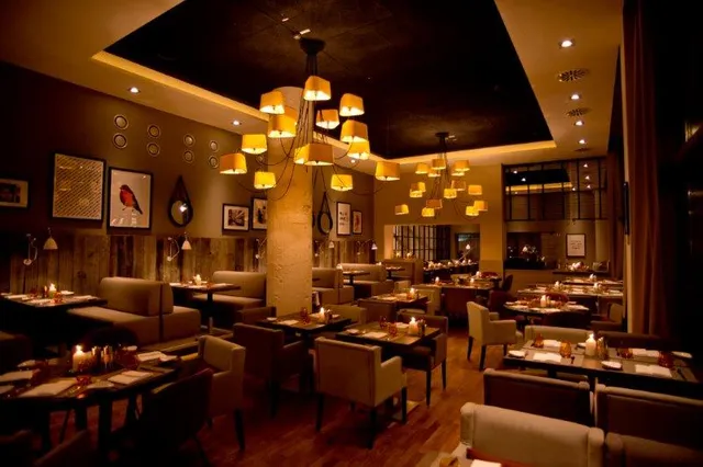 Q1 - Metropolitan Kitchen & Bar