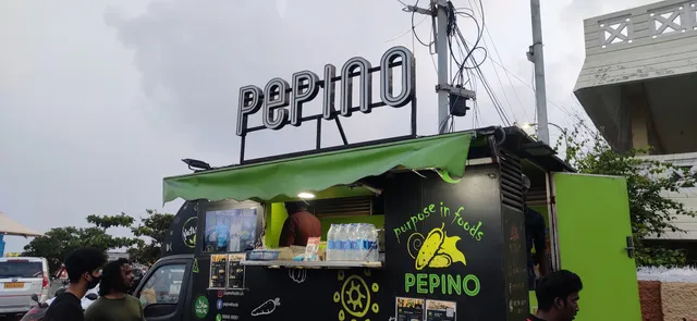 PEPINO Food truck