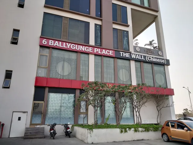 6 Ballygunge Place