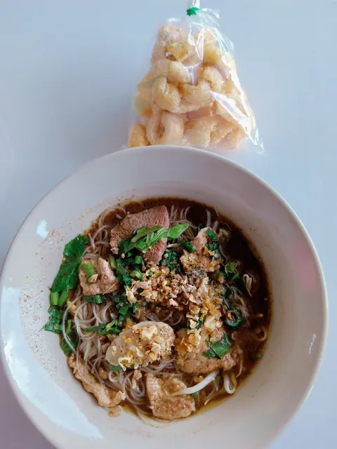 เตี๋ยวหม้อแตก (วัดสมานรัตนาราม)