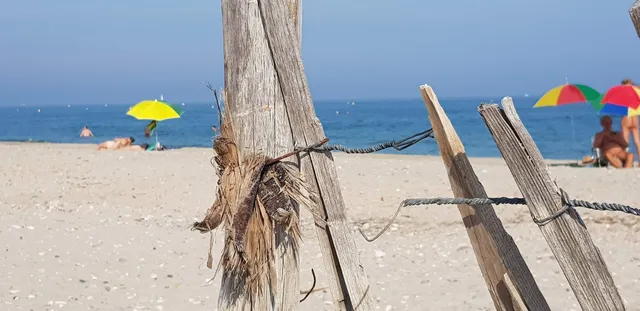 Plage semi-naturiste du Prévost