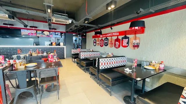 Pizza Hut | Amarpreet Chowk, Aurangabad