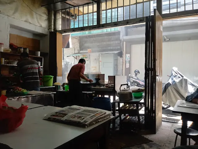 Rumah Makan Subur (Yosunbie)