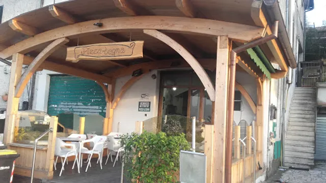 Pizza Legna S.n.c. Di Ceci L. E Hasija F.