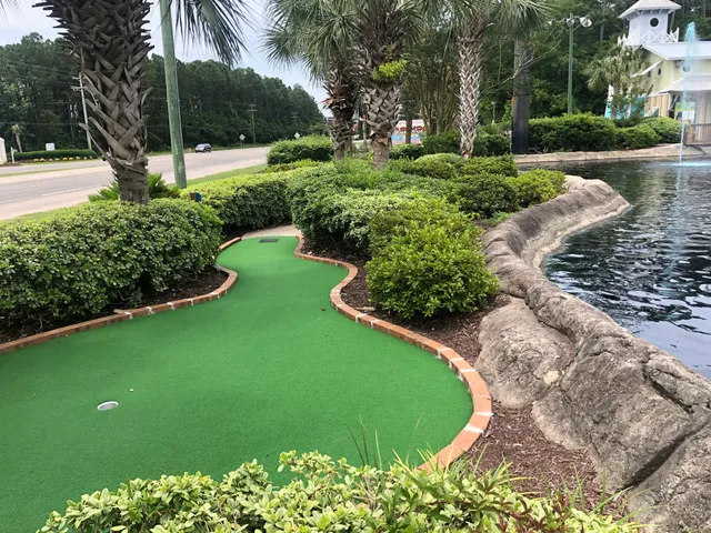 Runaway Bay Miniature Golf