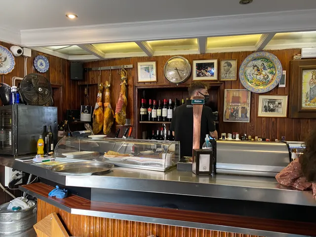 Bar Ludeña