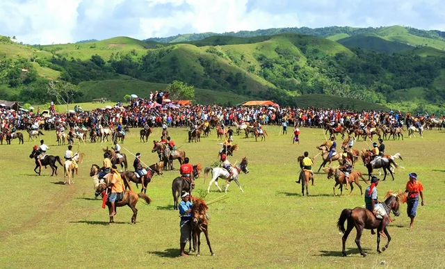 Lapangan Pasola Lamboya