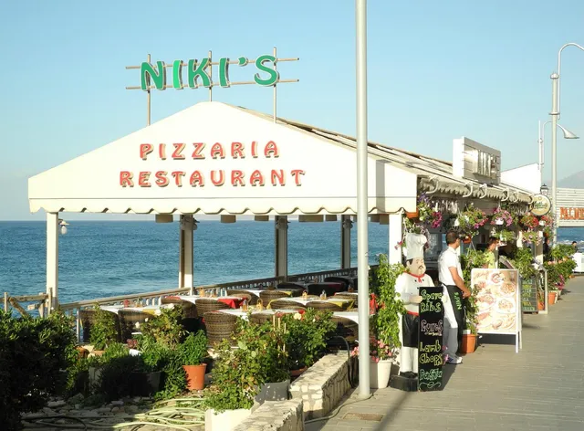 Niki's